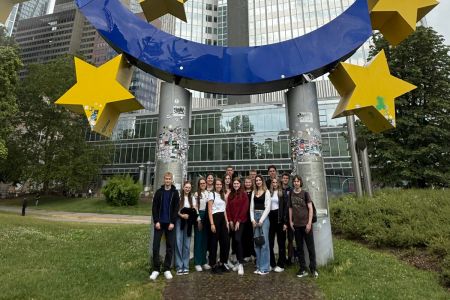 Auf den Spuren der Finanzwelt: WBA 11 in Frankfurt